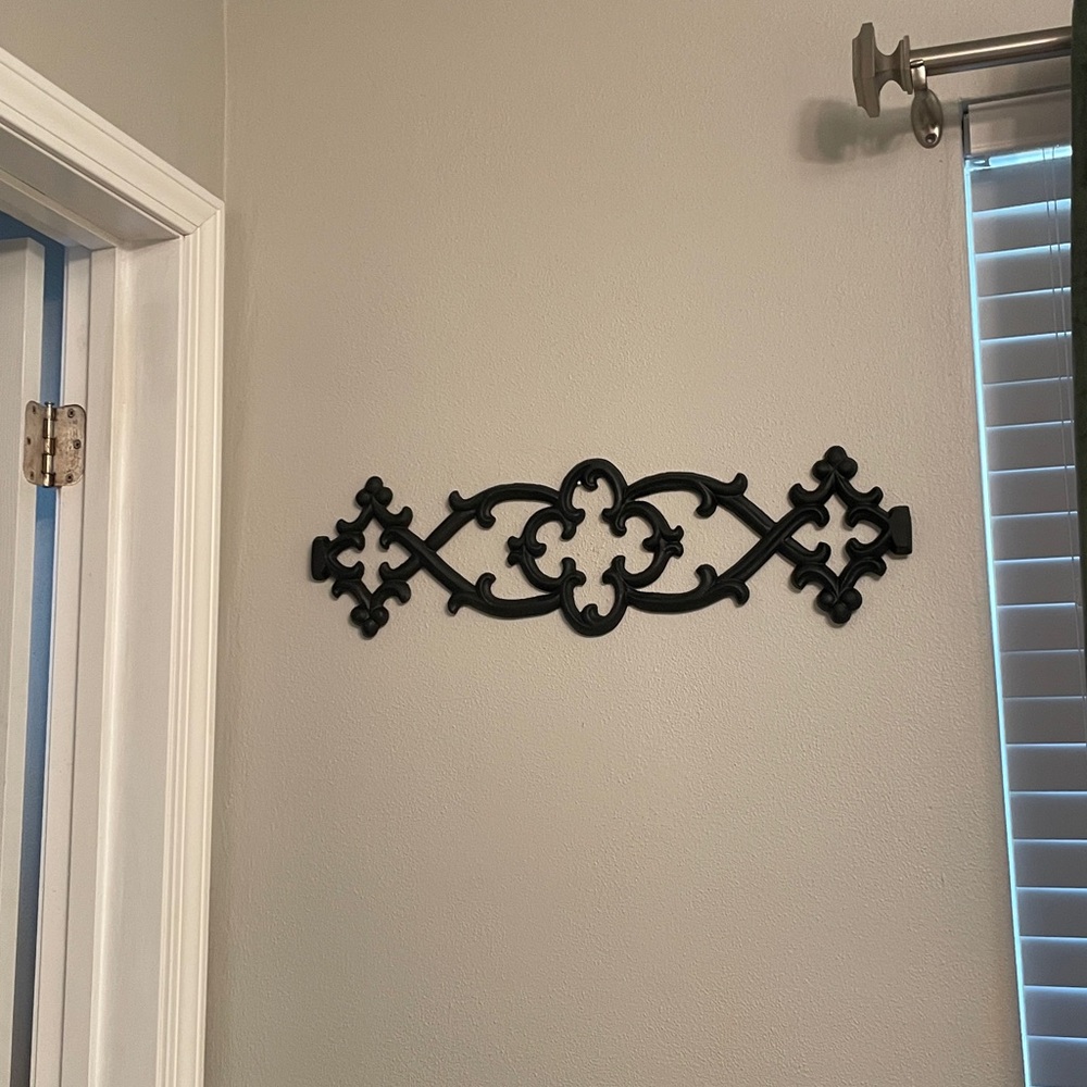 Southern Living at Home Metal Wrought Iron Wall Art Hanging Excellent Condition - Picture 3 of 12